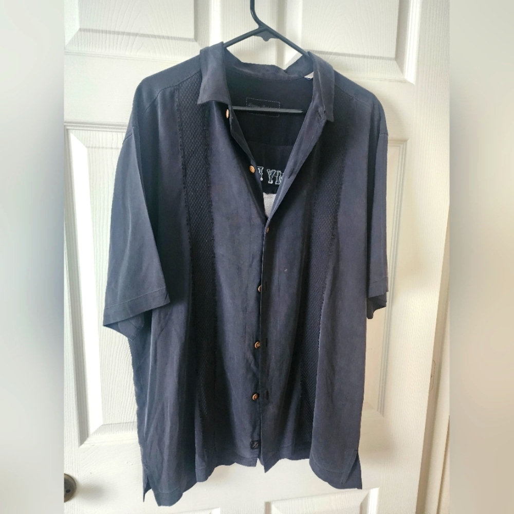 Tommy Bahama Tropical of Aces Dark Blue Embroidered 100% Silk Button Down Shirt